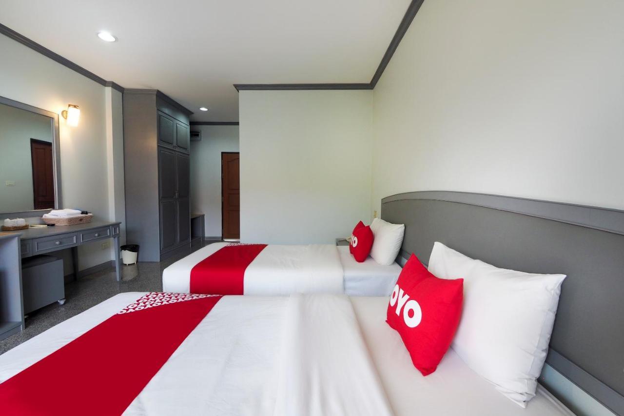 Oyo 859 Golden Land Hotel Chiang Rai Exteriör bild