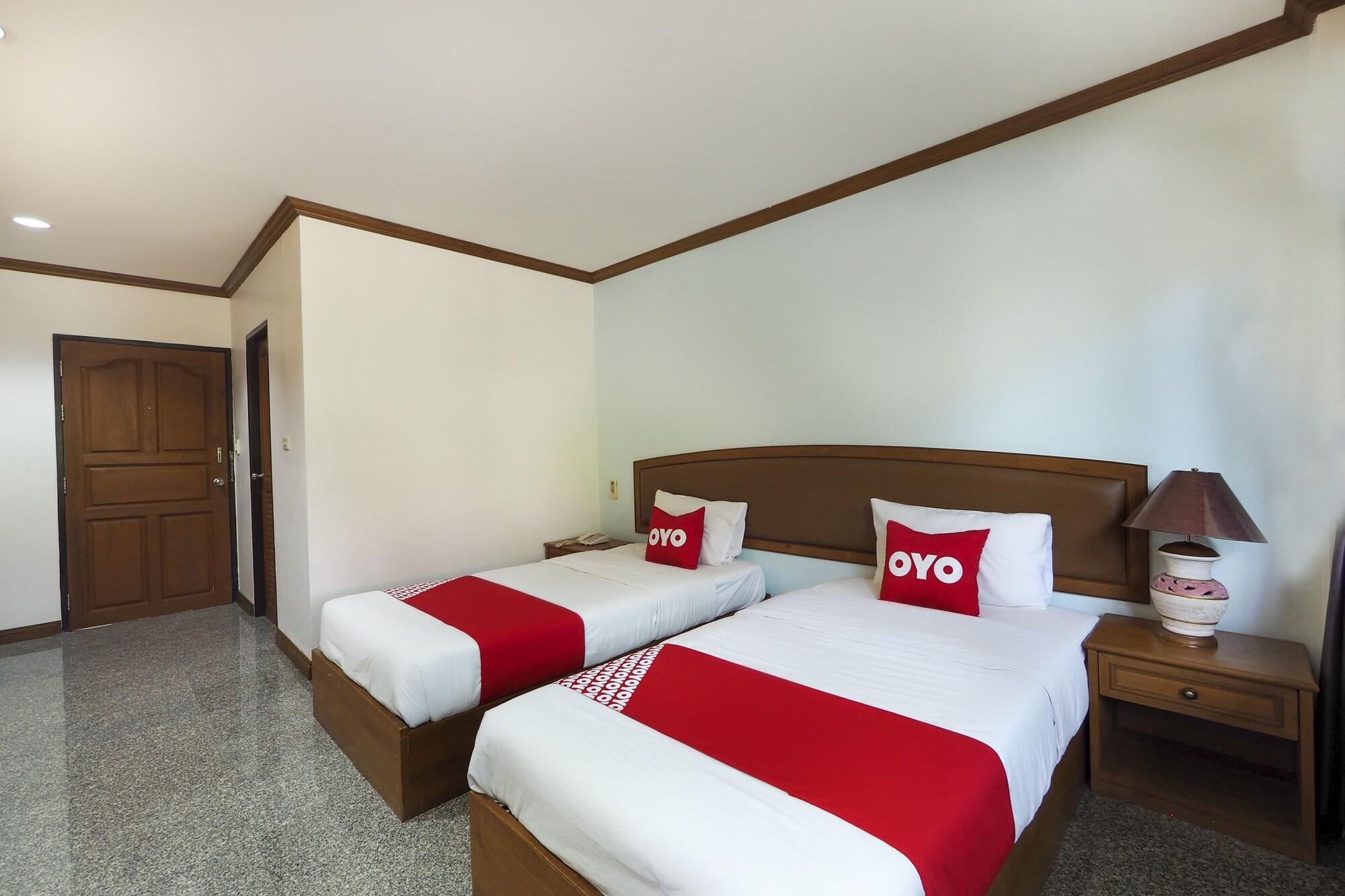 Oyo 859 Golden Land Hotel Chiang Rai Exteriör bild
